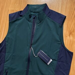 NEW- Holderness & Bourne “Hayes” Performance Stretch Golf Vest- Men’s Small
